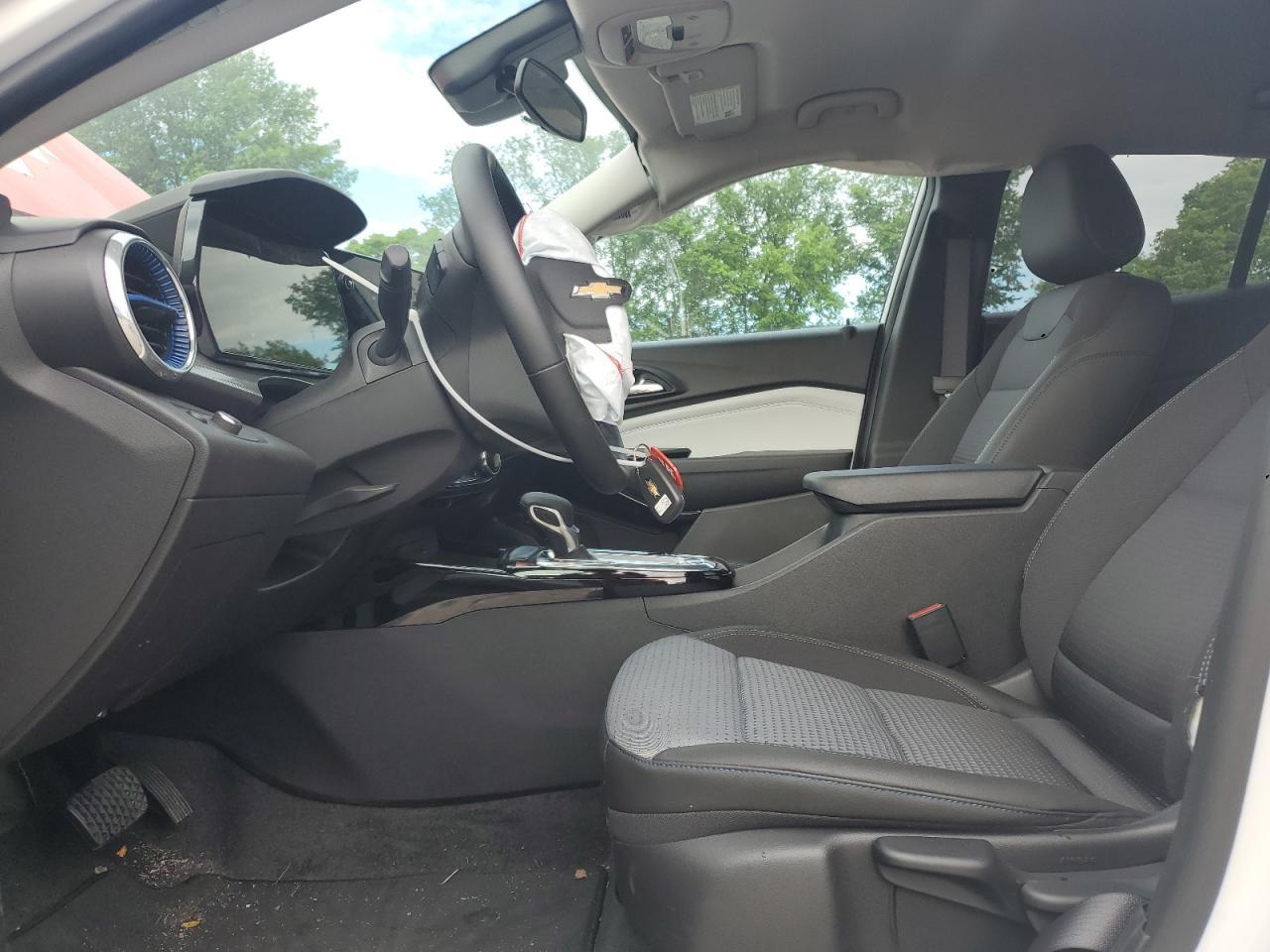 2025 Chevrolet Trax 1Lt - Image 7