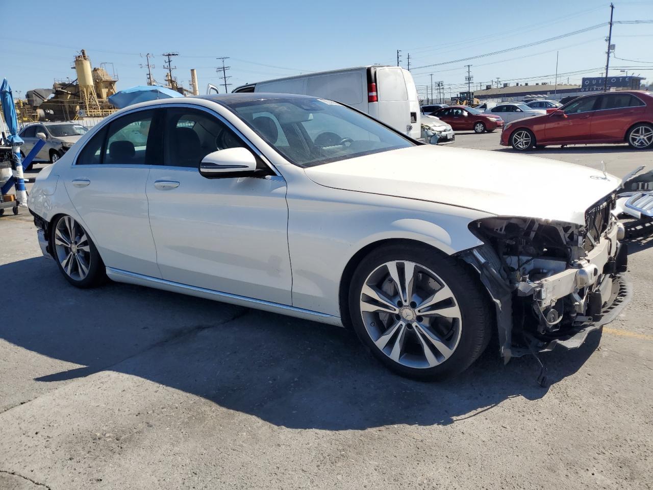 2016 Mercedes-Benz C 350E - Фото 4