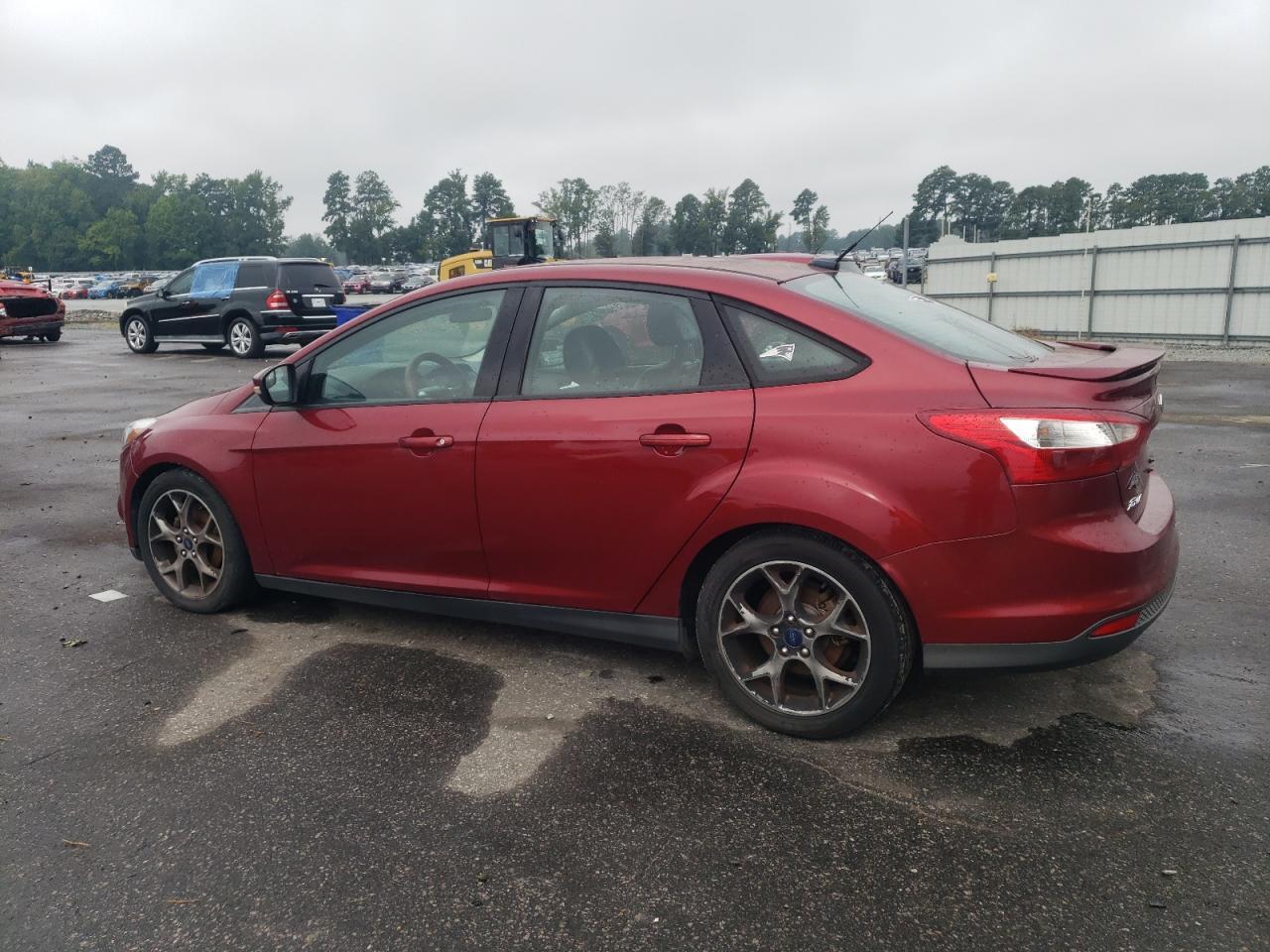 2014 Ford Focus Se - Image 2