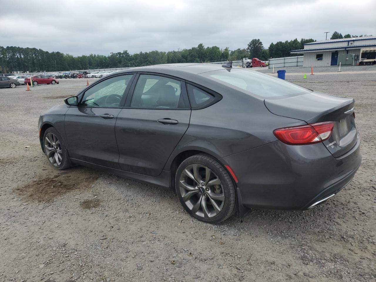 2015 Chrysler 200 S - Фото 2