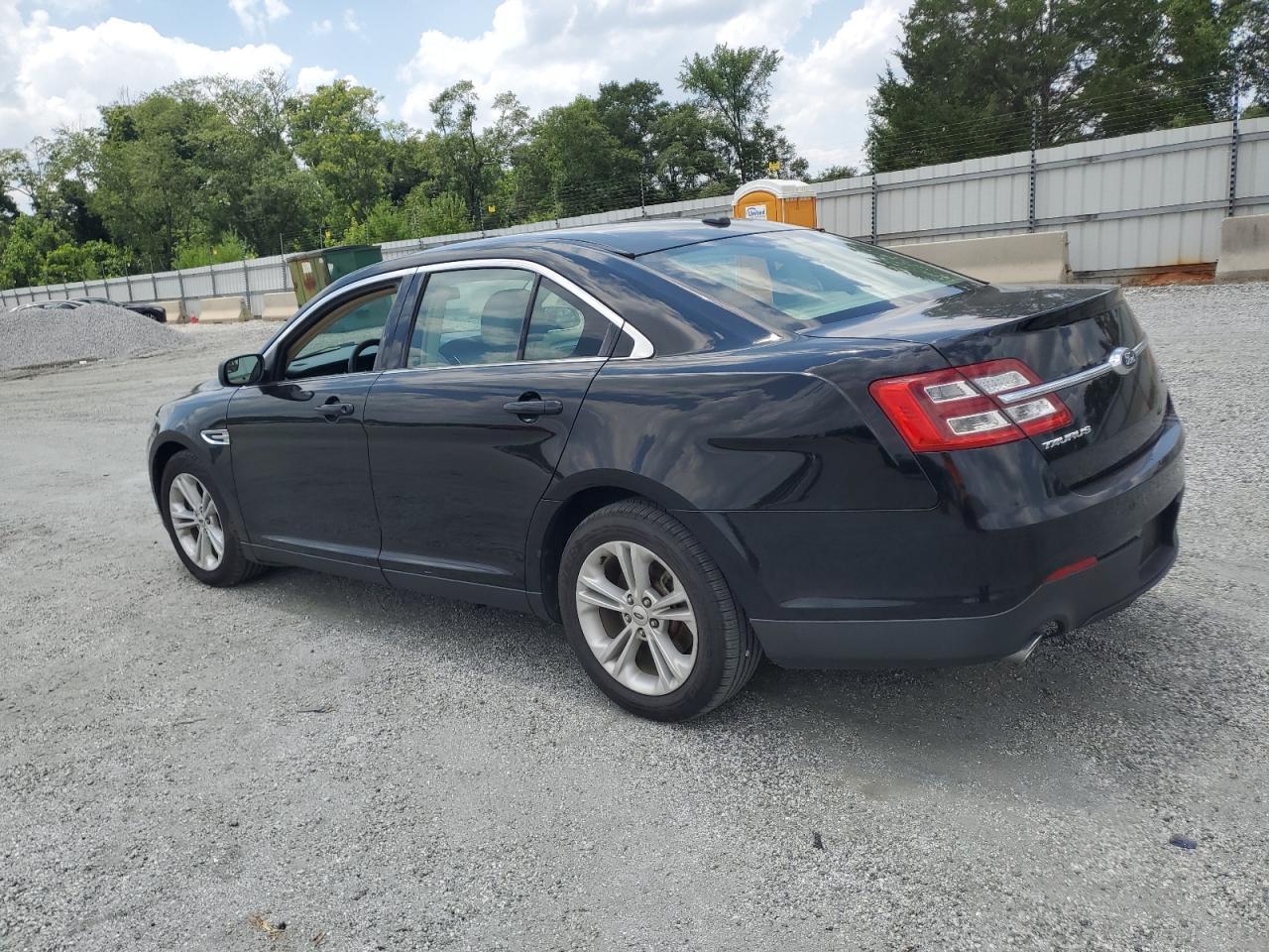 2016 Ford Taurus Se - Фото 2
