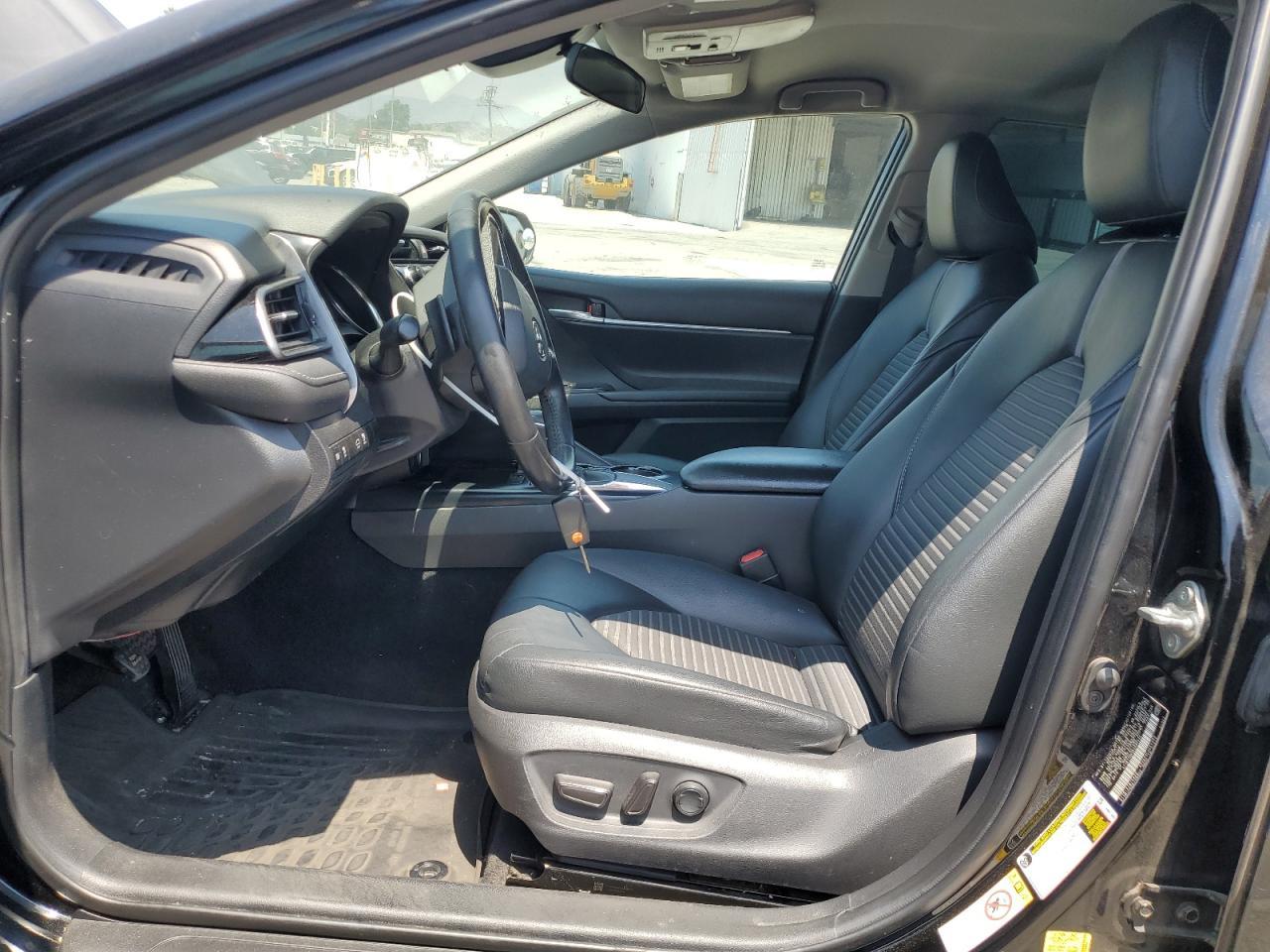 2019 Toyota Camry L - Фото 7