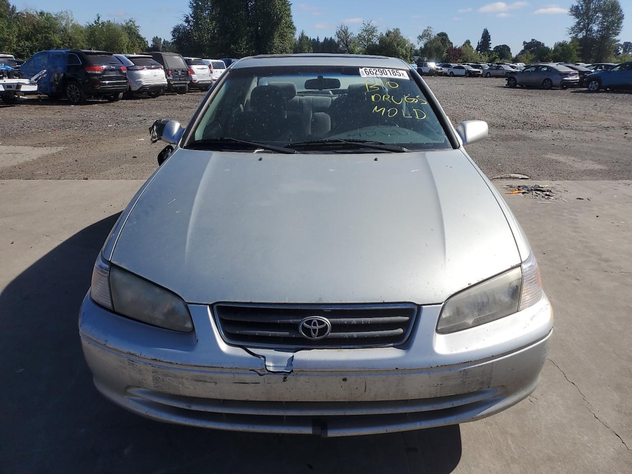 2000 Toyota Camry Ce - Фото 5