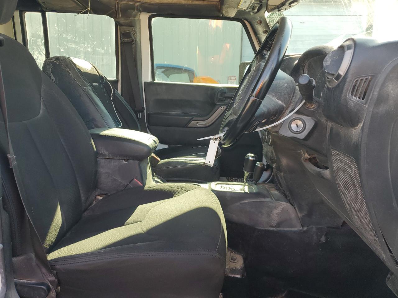 2016 Jeep Wrangler Unlimited Sport - Image 7