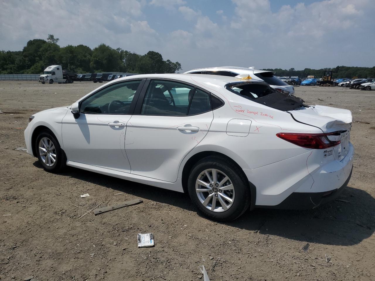 2025 Toyota Camry Xse - Фото 2