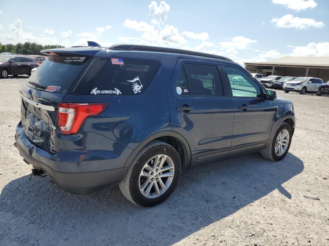 2017 Ford Explorer - Image 3