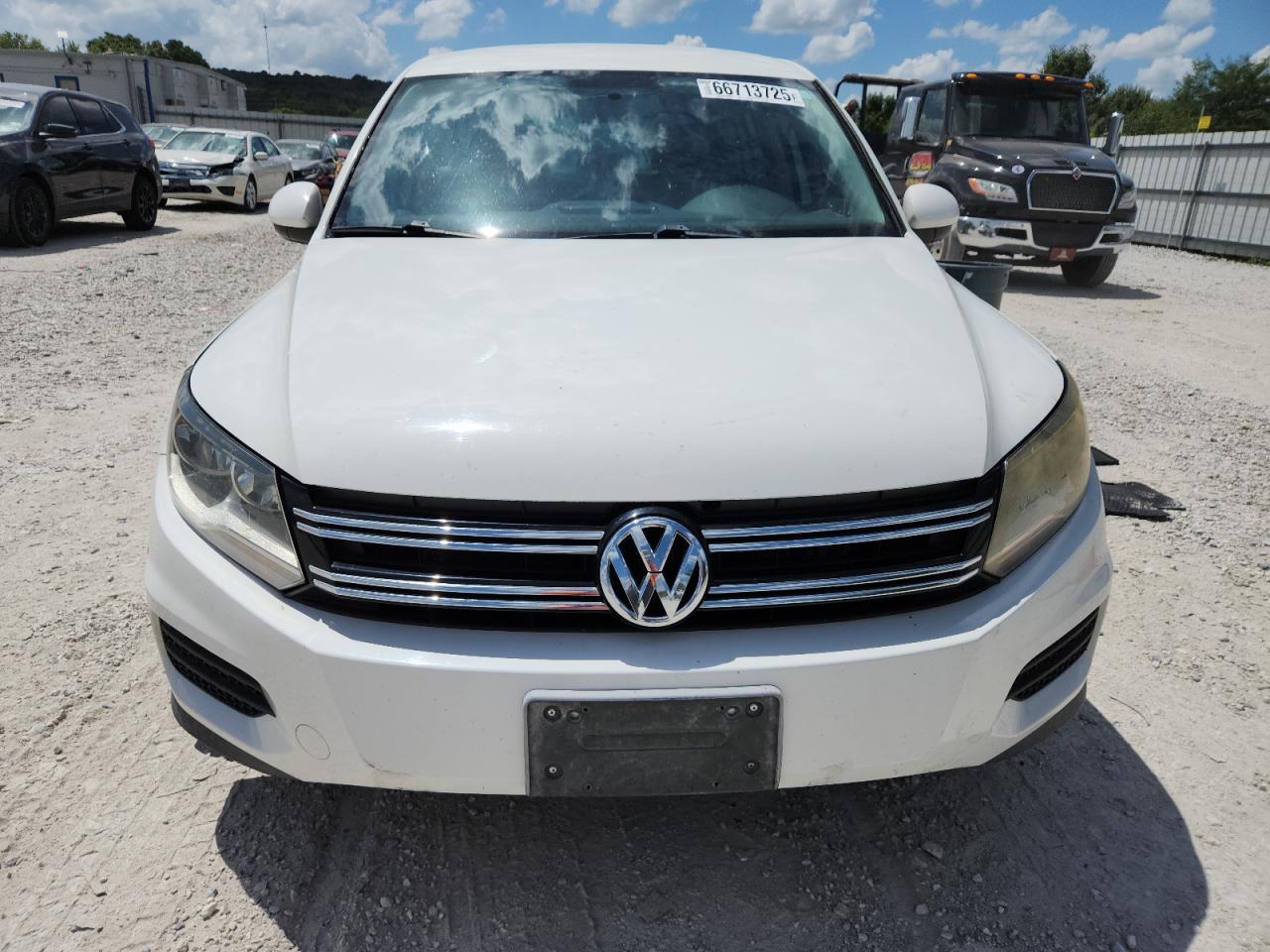2012 Volkswagen Tiguan S - Фото 5