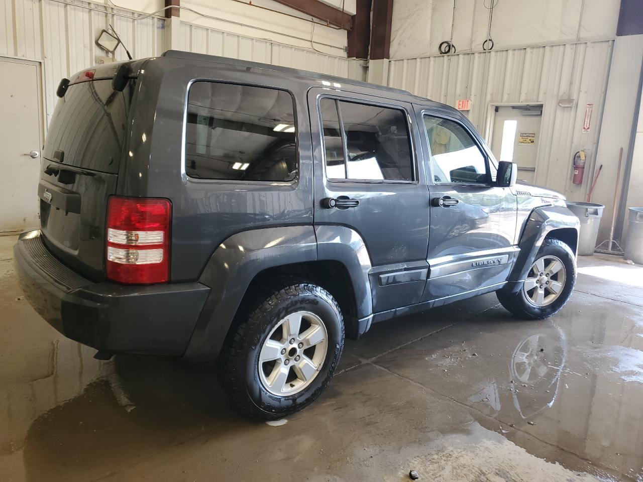 2010 Jeep Liberty Sport - Image 3
