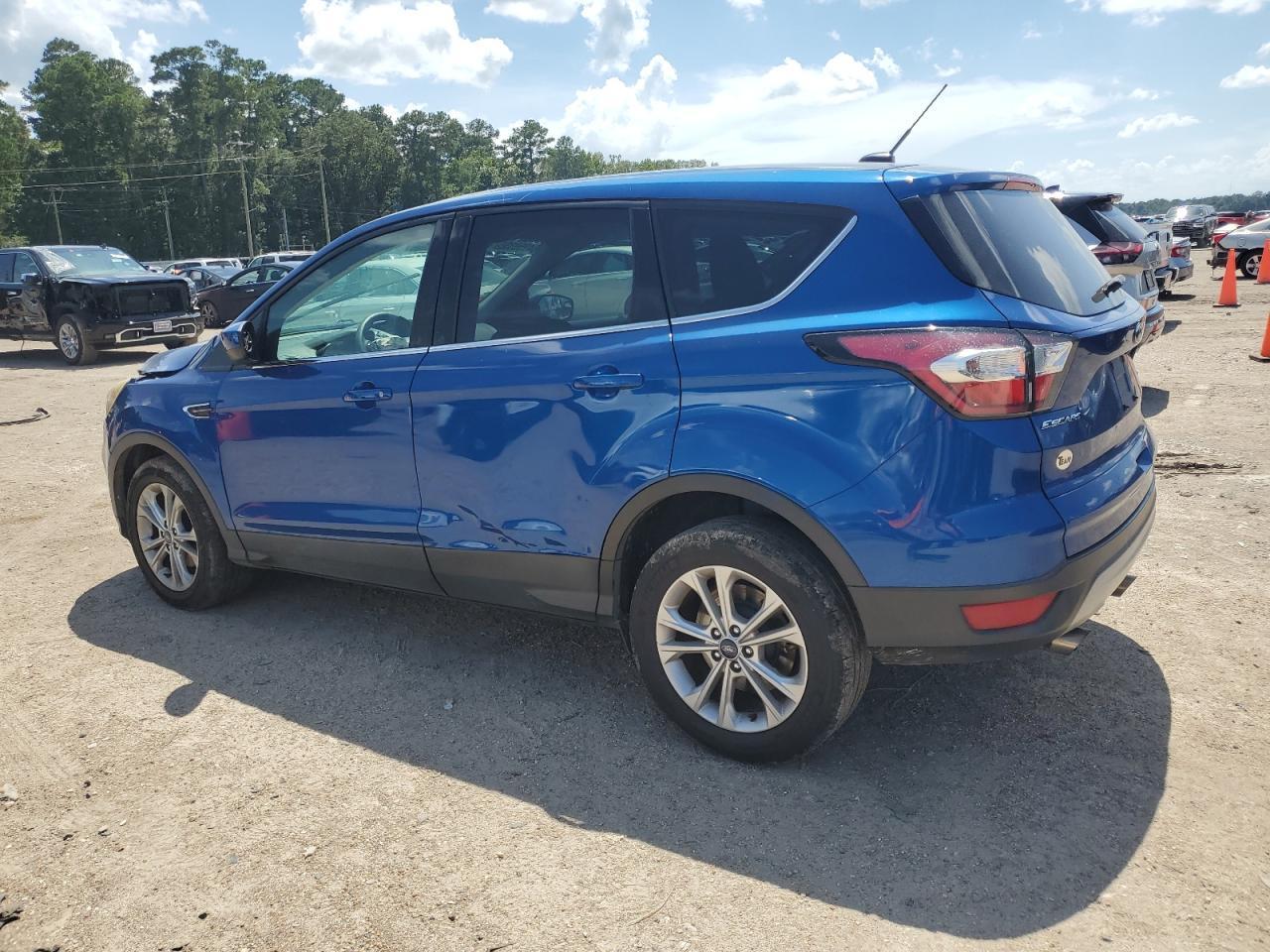 2017 Ford Escape Se - Фото 2