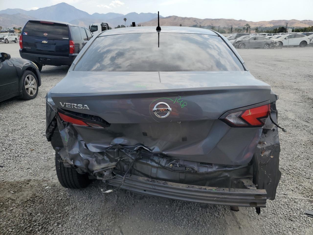 2021 Nissan Versa S - Фото 6