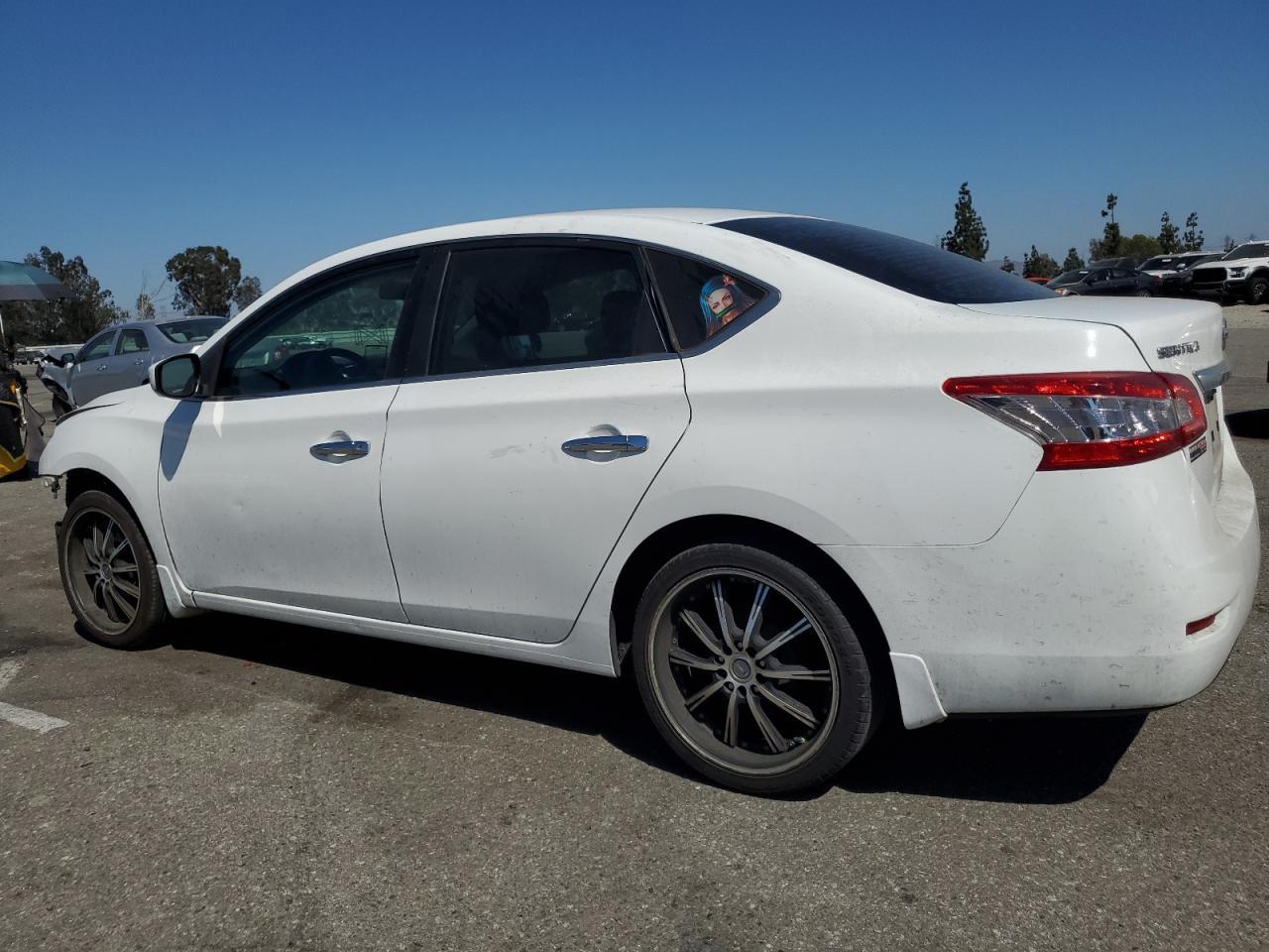 2015 Nissan Sentra S - Фото 2
