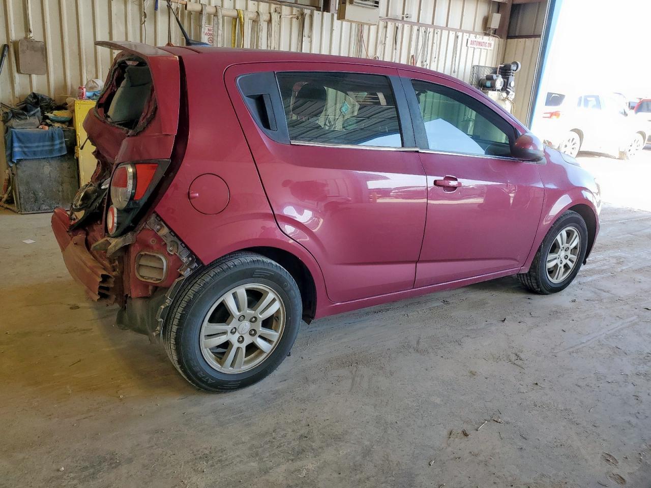 2014 Chevrolet Sonic Lt - Фото 3