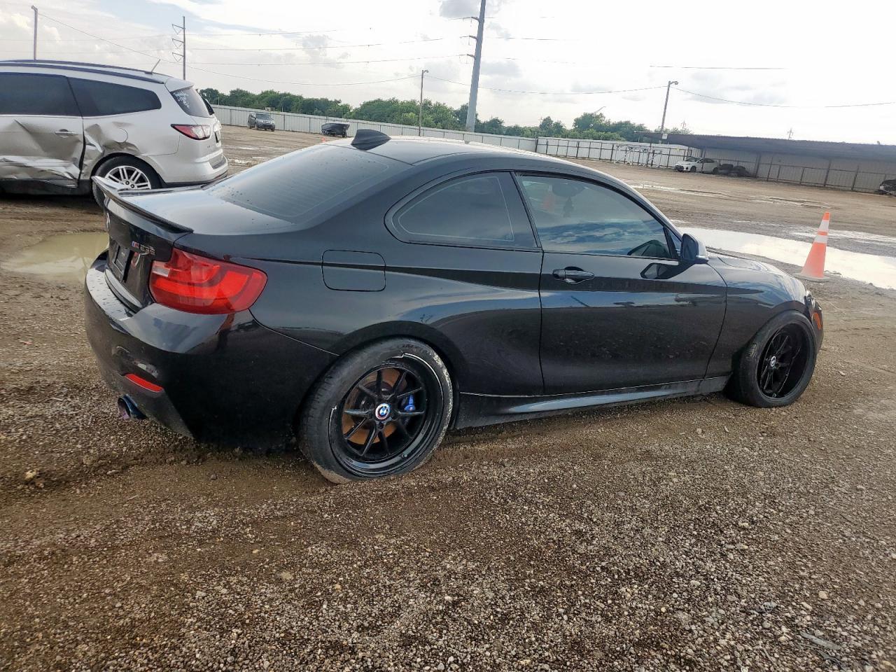 2016 BMW M235I - Фото 3