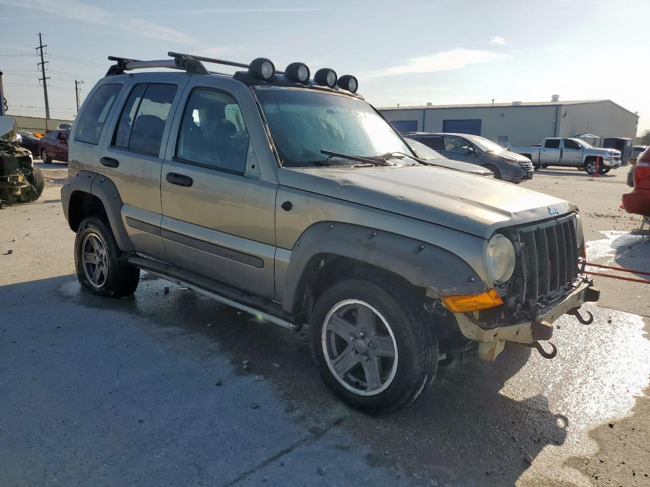 2006 Jeep Liberty Renegade - Фото 4