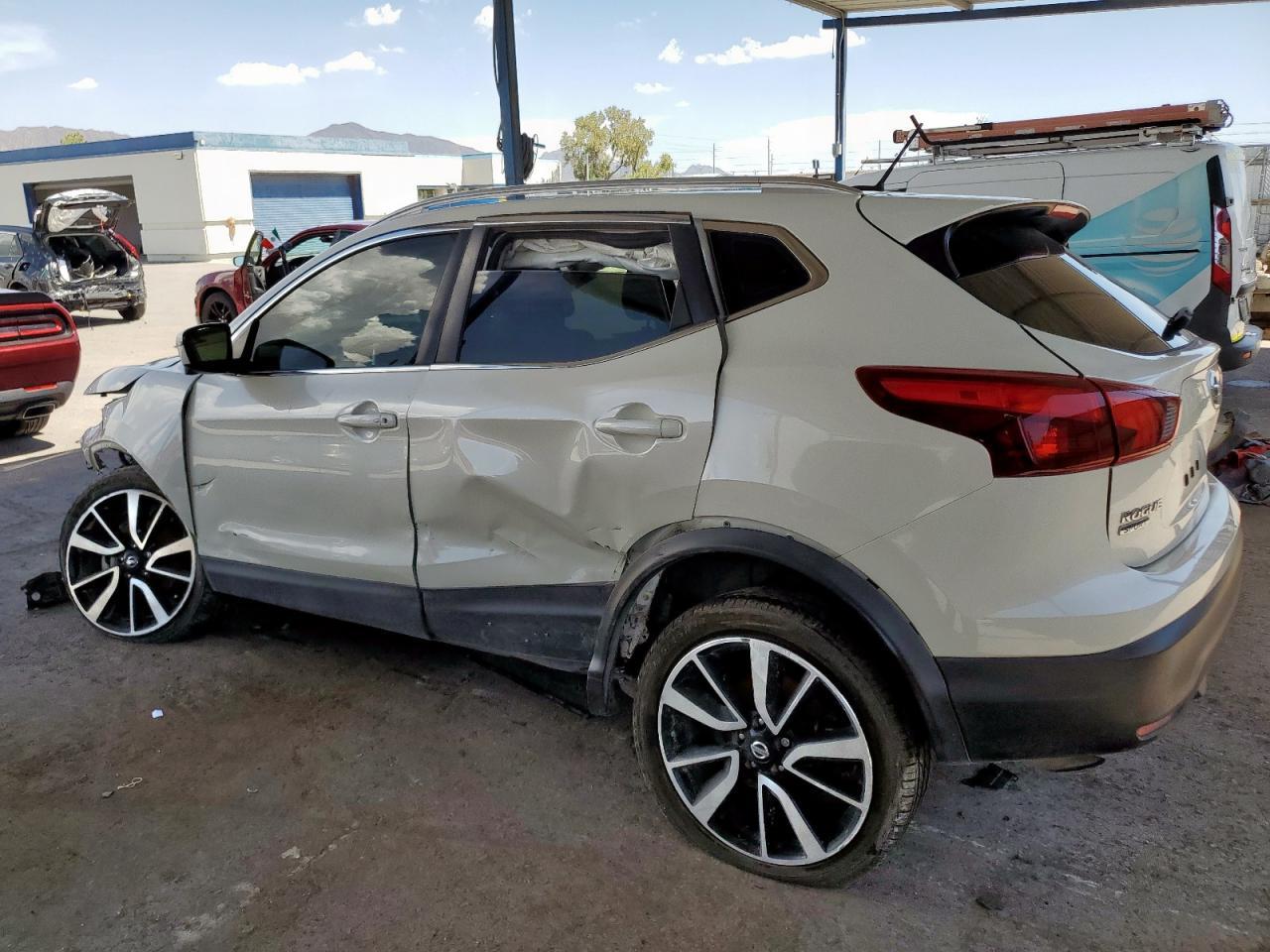 2018 Nissan Rogue Sport S S - Фото 2