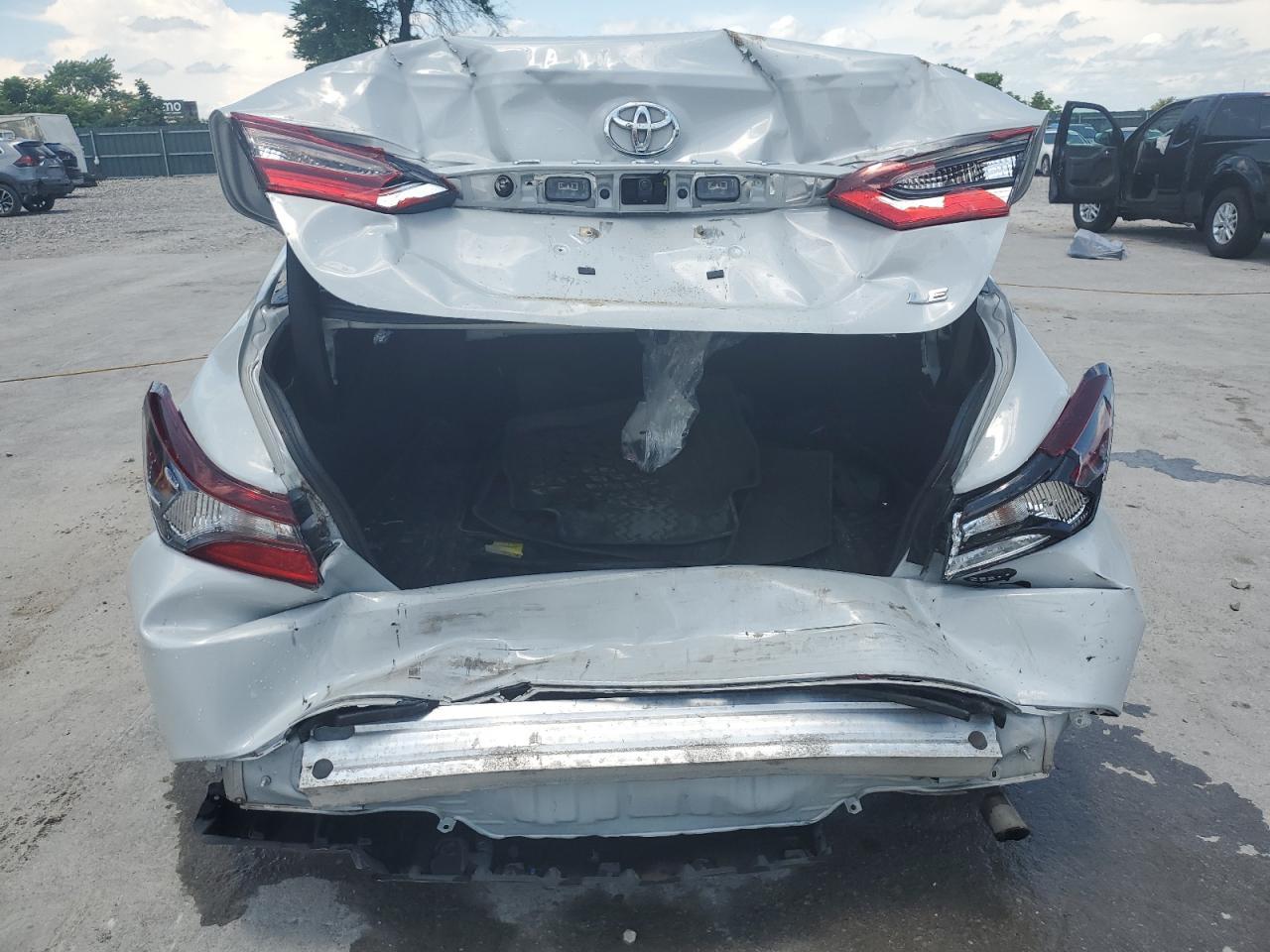 2023 Toyota Camry Le - Фото 6