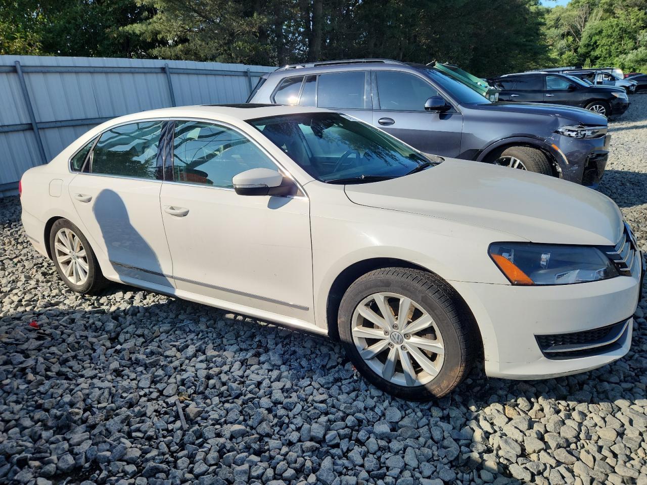 2013 Volkswagen Passat Sel - Image 4