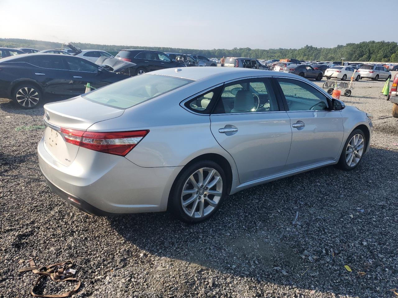 2013 Toyota Avalon Base - Фото 3