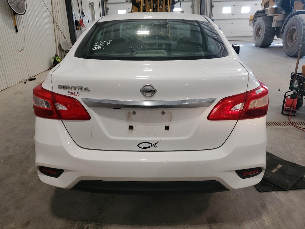 2018 Nissan Sentra S - Image 6