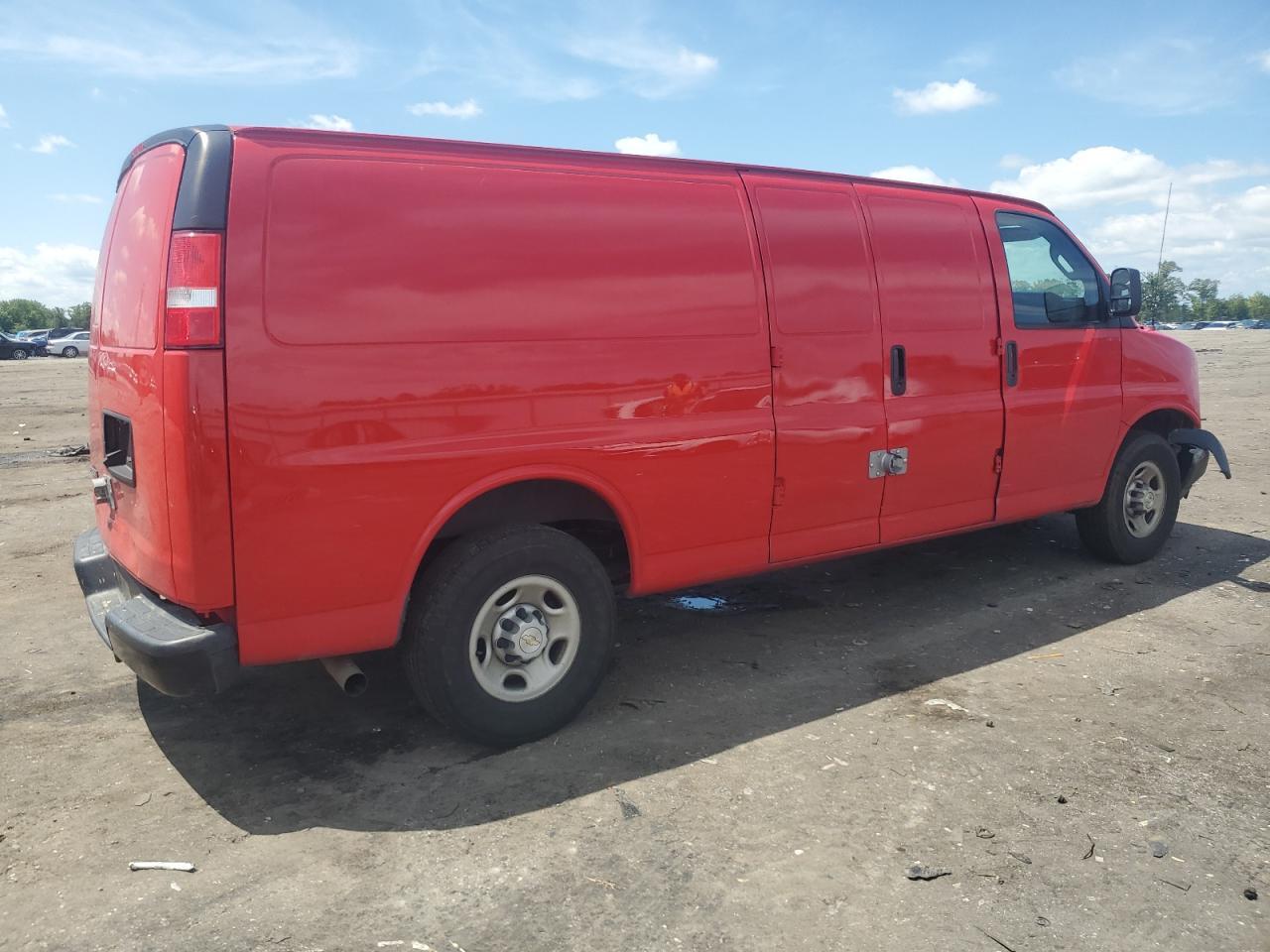 2022 Chevrolet Express G3500 - Фото 3