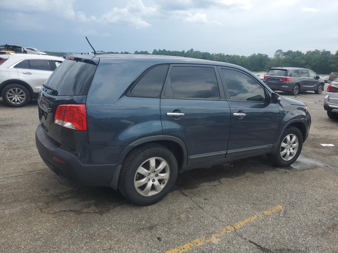 2012 Kia Sorento Base - Фото 3