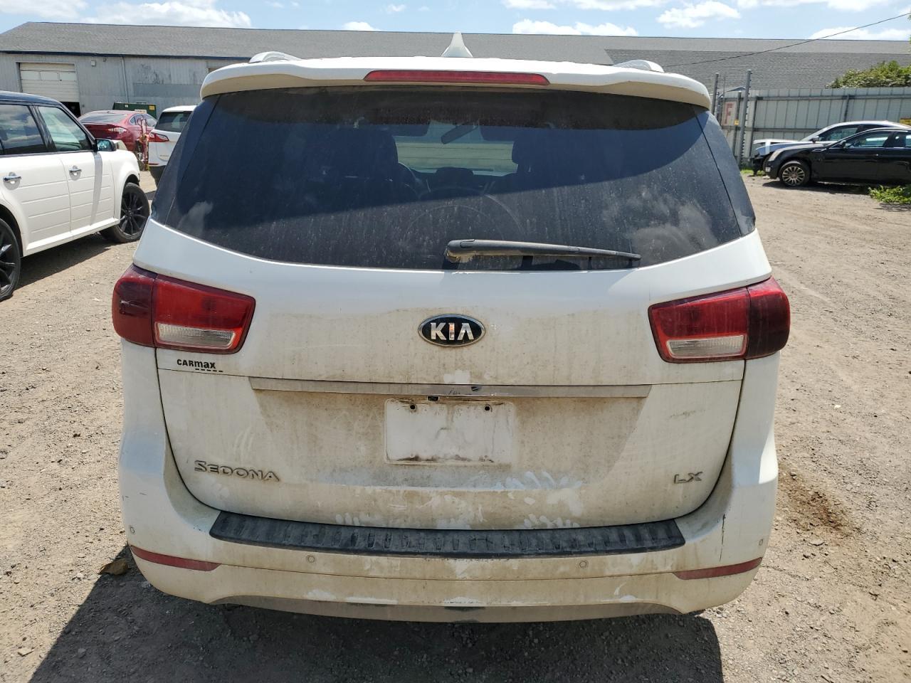 2017 Kia Sedona Lx - Фото 6