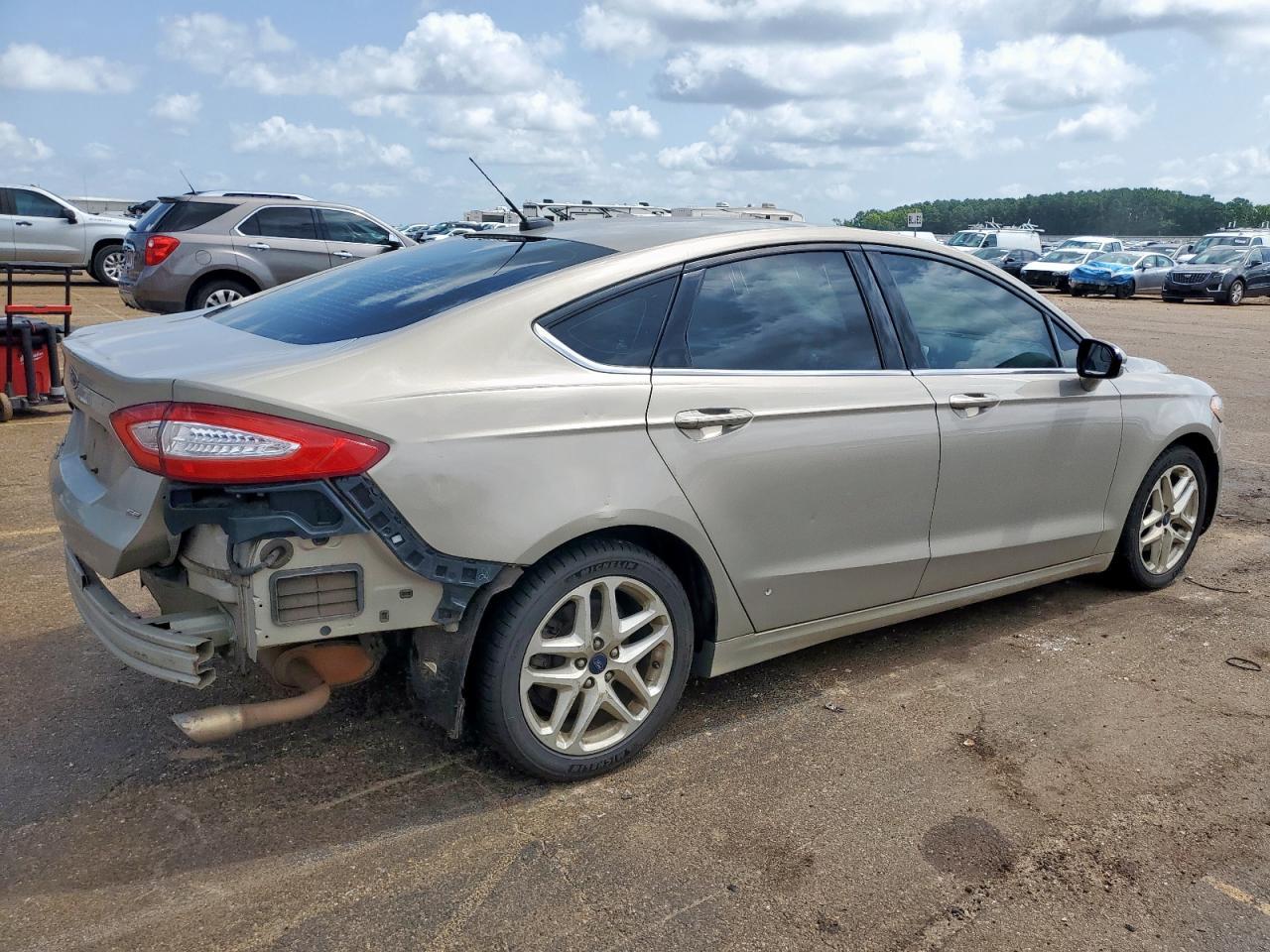 2015 Ford Fusion Se - Фото 3