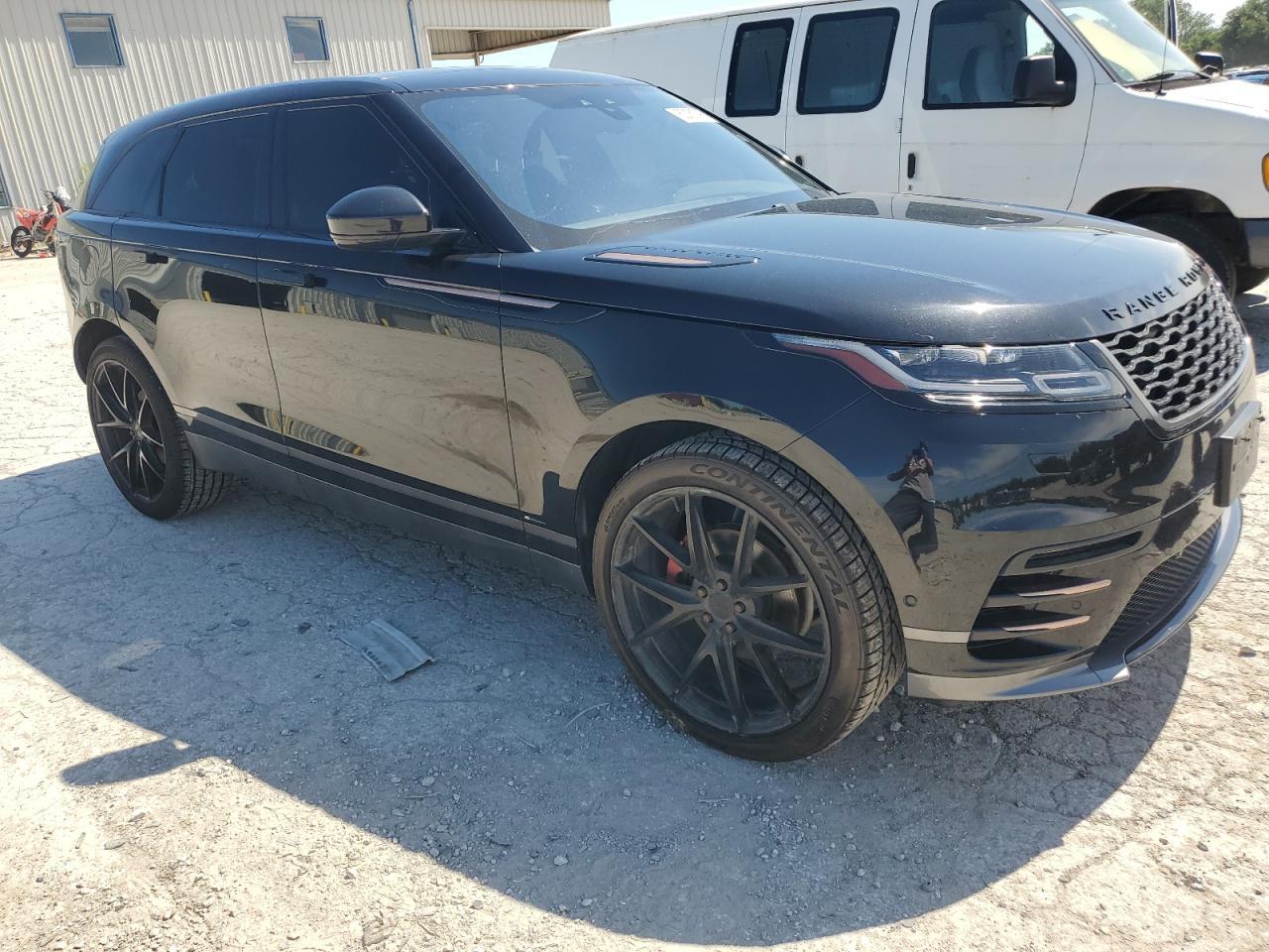 2018 Land Rover Range Rover Velar R-Dynamic Se - Image 4