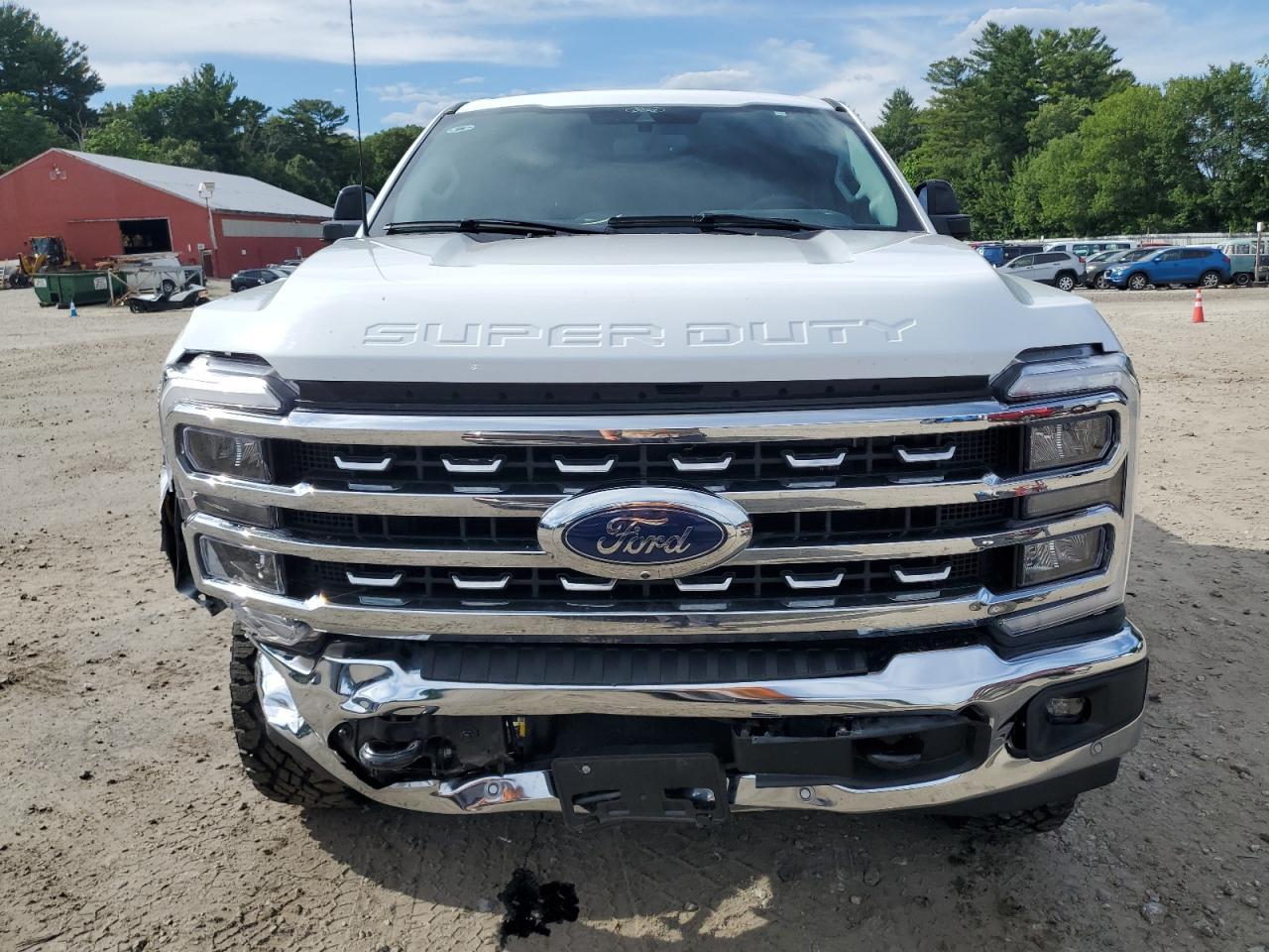 2024 Ford F250 Super Duty - Image 5