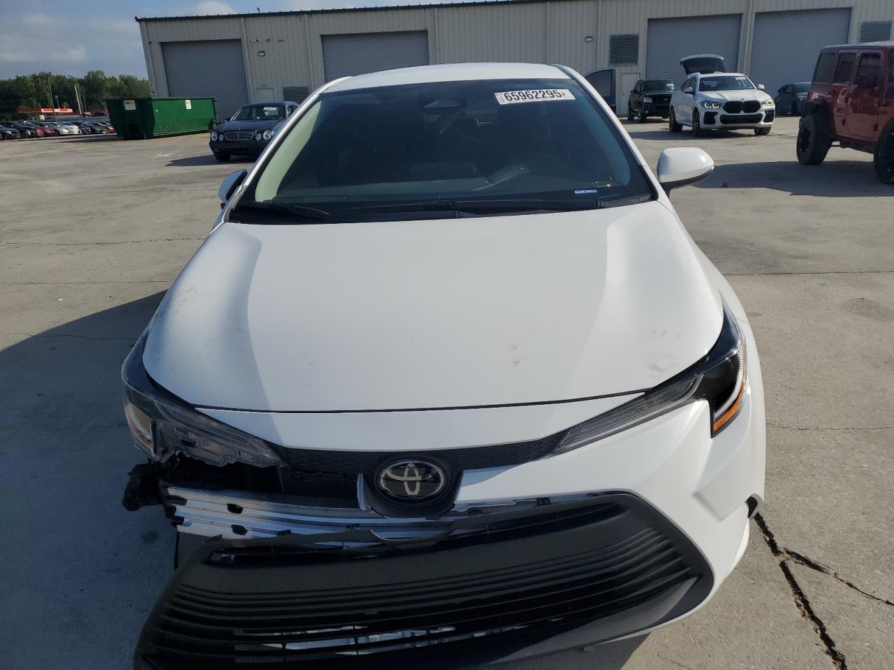 2025 Toyota Corolla Le - Фото 5