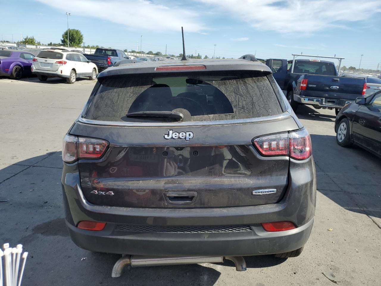 2024 Jeep Compass Latitude - Image 6