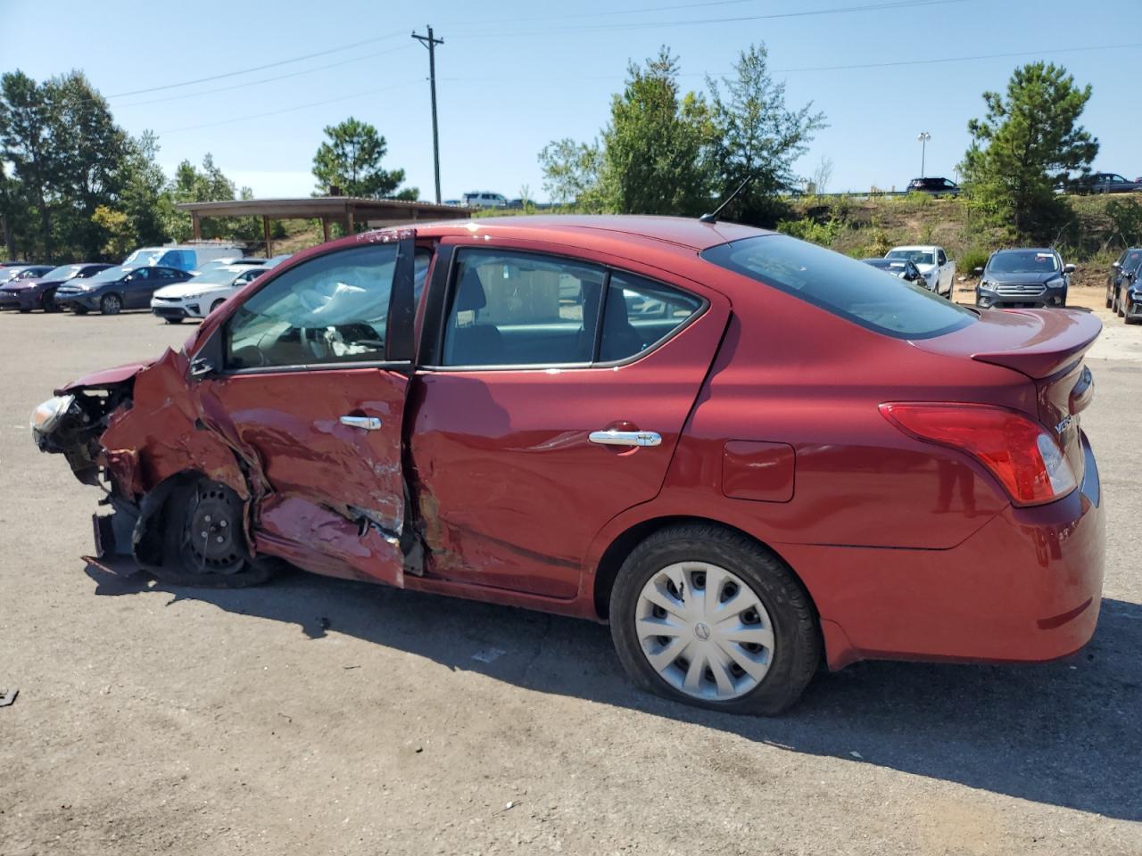 2016 Nissan Versa S - Image 2