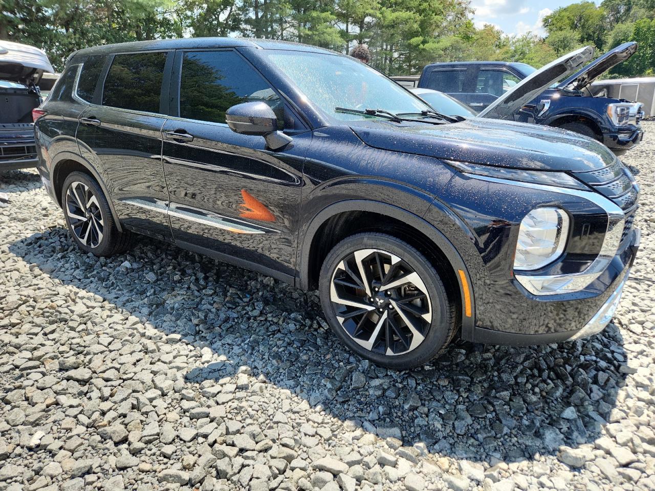 2023 Mitsubishi Outlander Se - Image 4