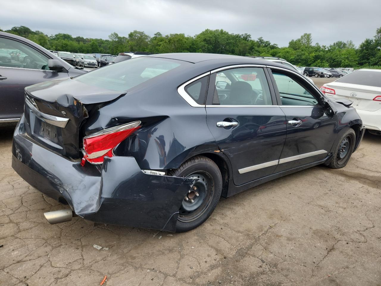 2015 Nissan Altima 2.5 - Image 3