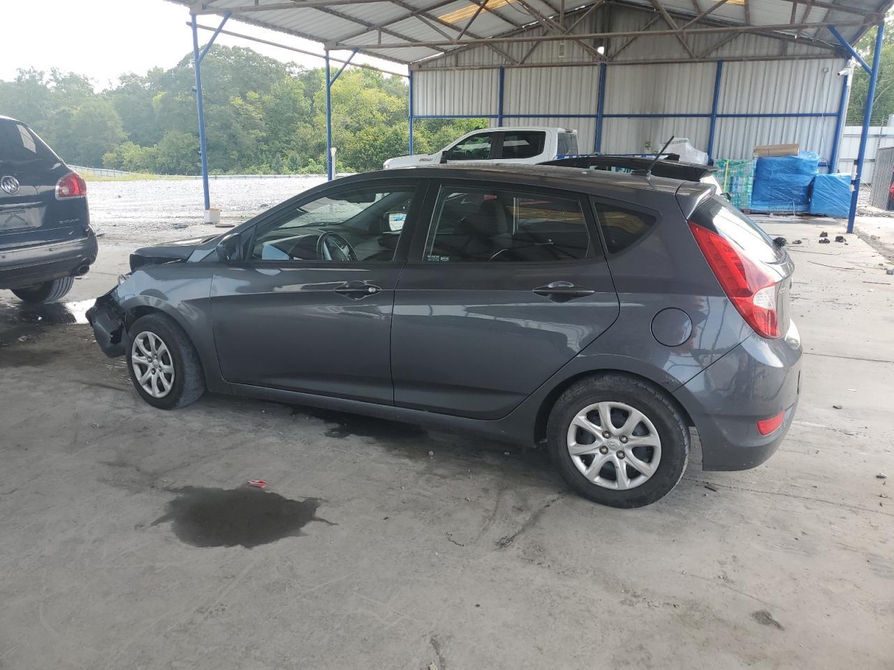 2012 Hyundai Accent Gls - Image 2