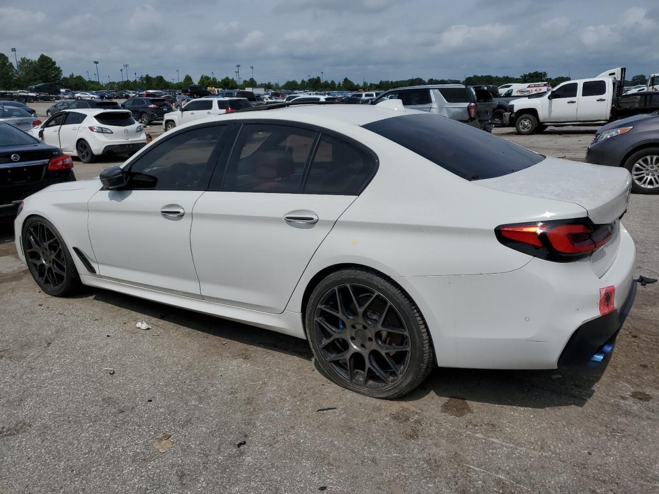 2018 BMW M550Xi - Фото 2