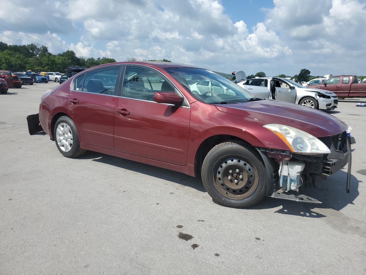 2011 Niss Altima Base - Фото 4