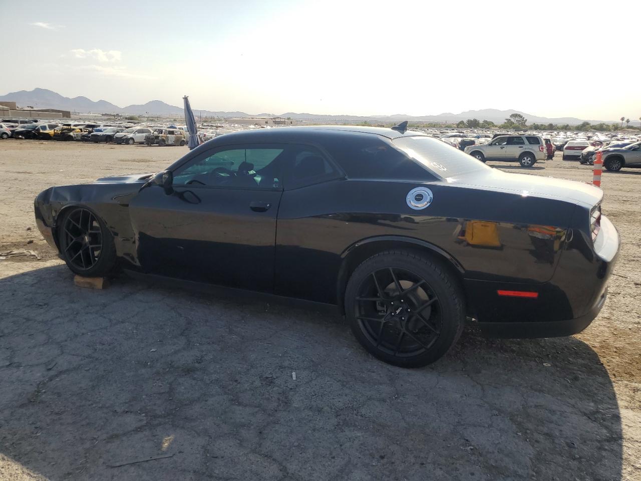 2015 Dodge Challenger Sxt - Фото 2