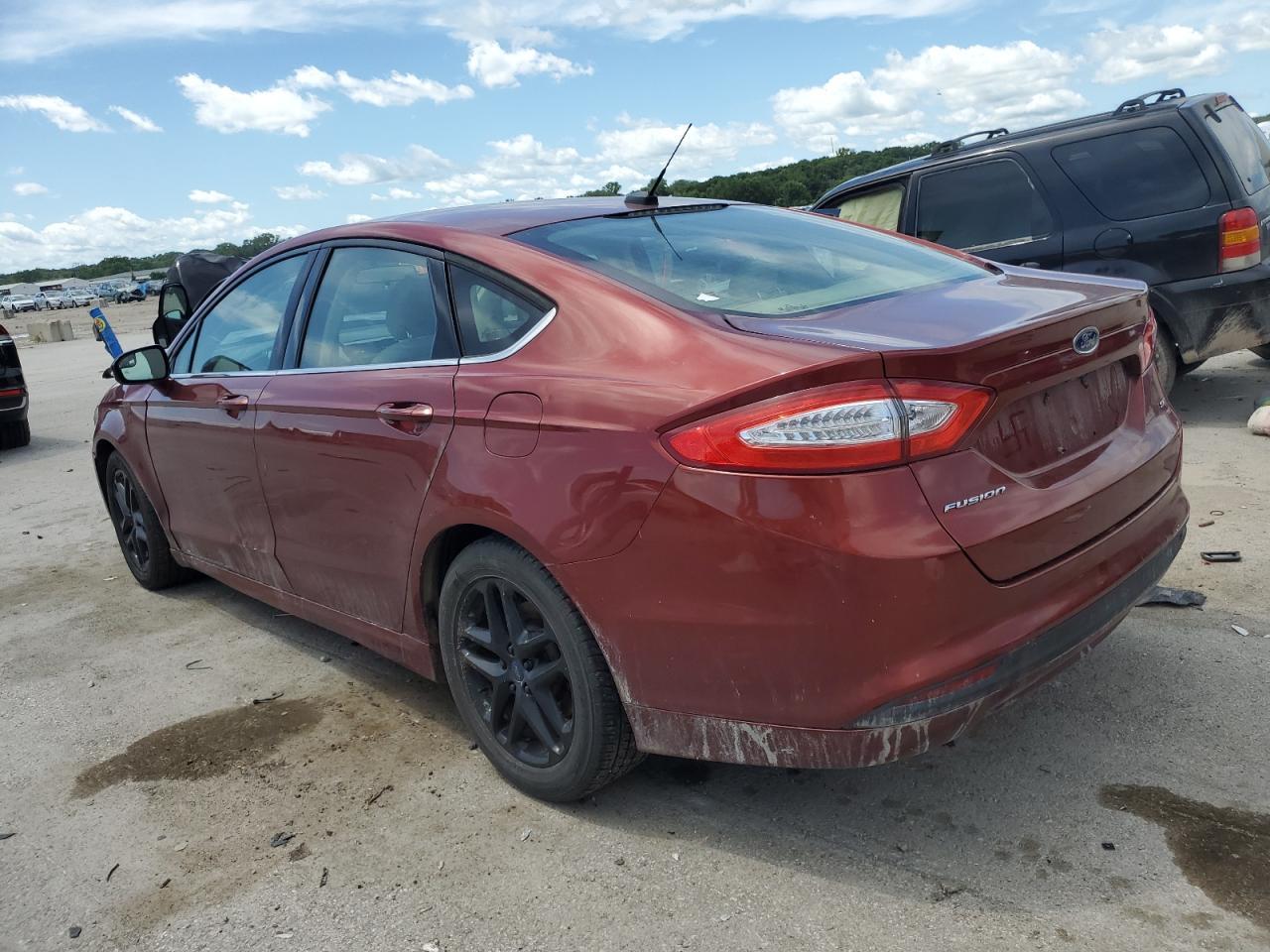 2014 Ford Fusion Se - Фото 2