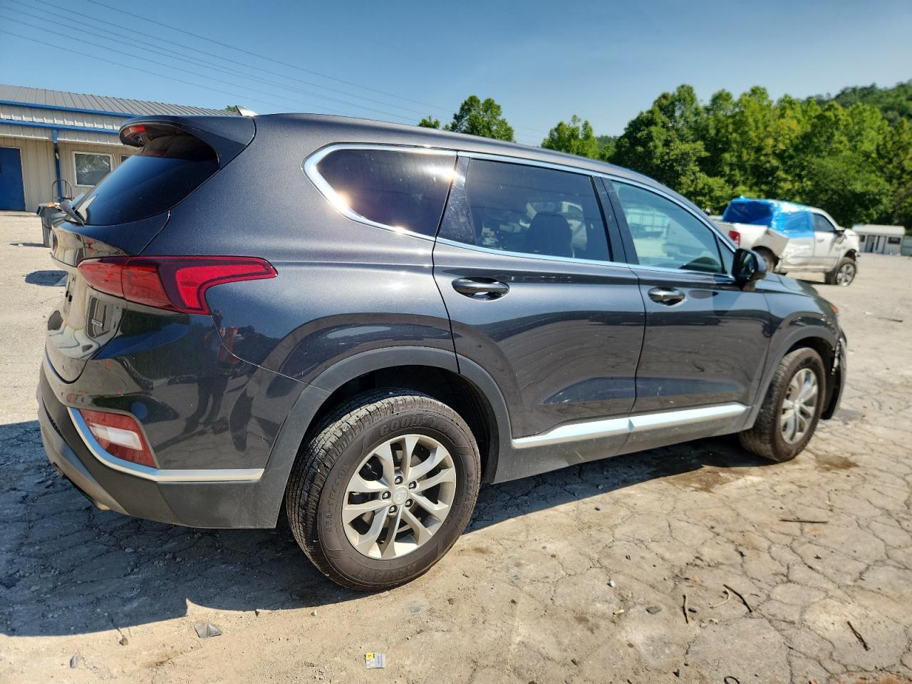 2020 Hyundai Santa Fe Sel - Фото 3