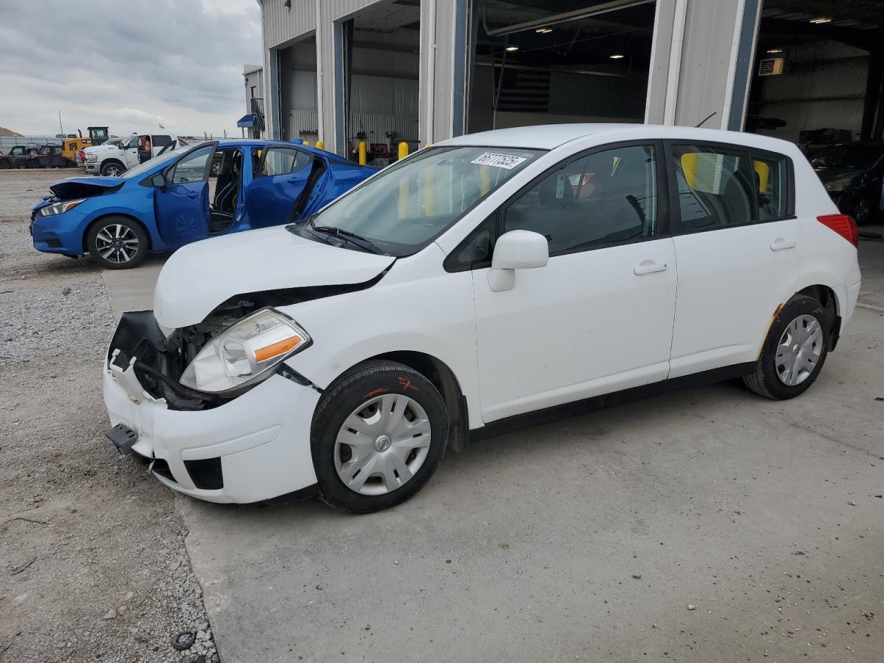 2011 Nissan Versa S