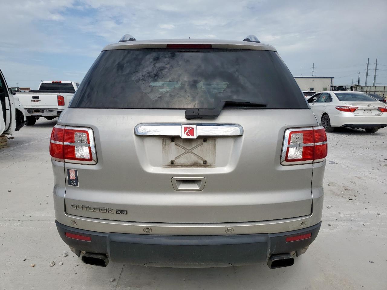 2007 Saturn Outlook Special - Image 6
