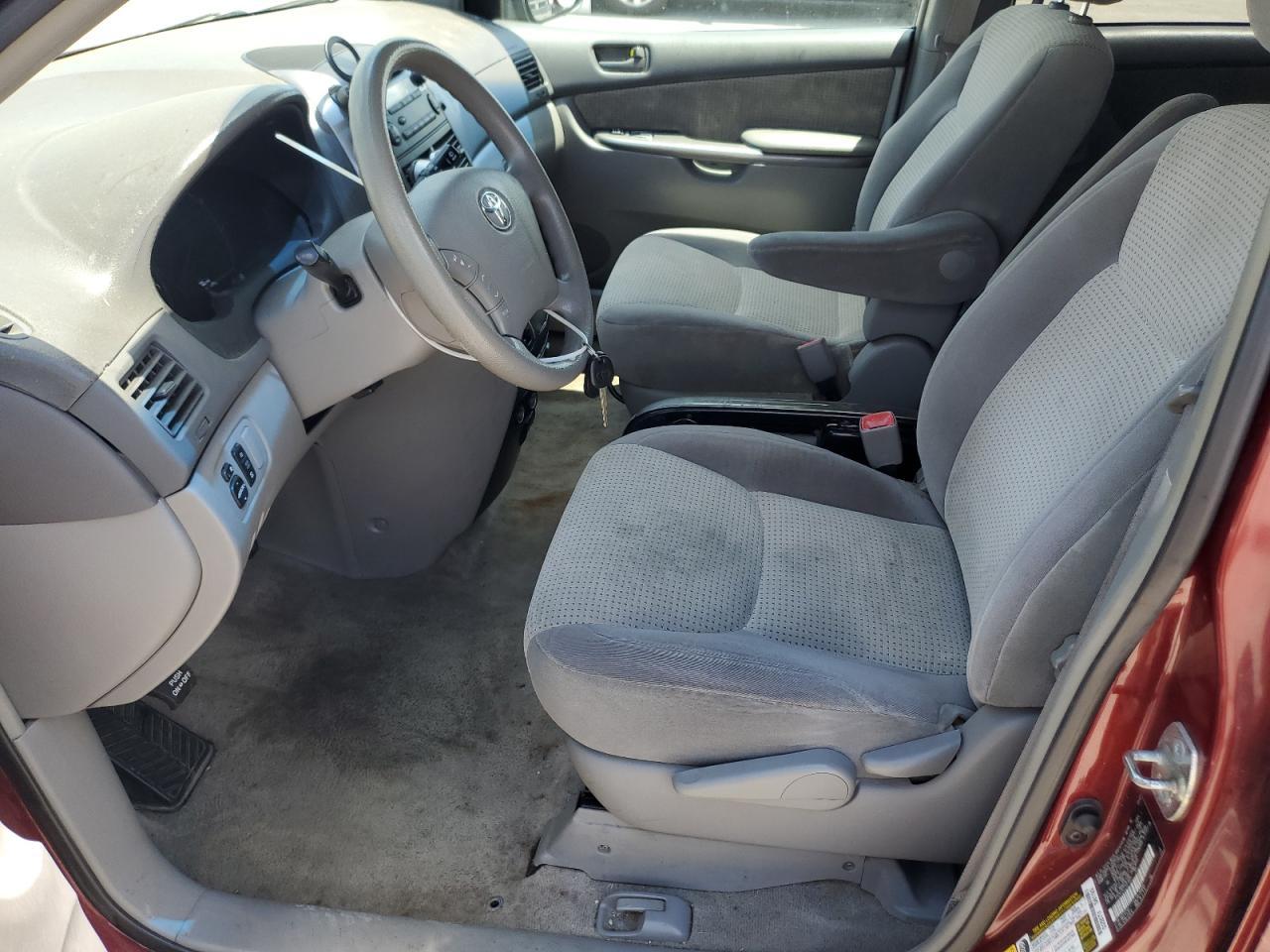 2007 Toyota Sienna Ce - Image 7