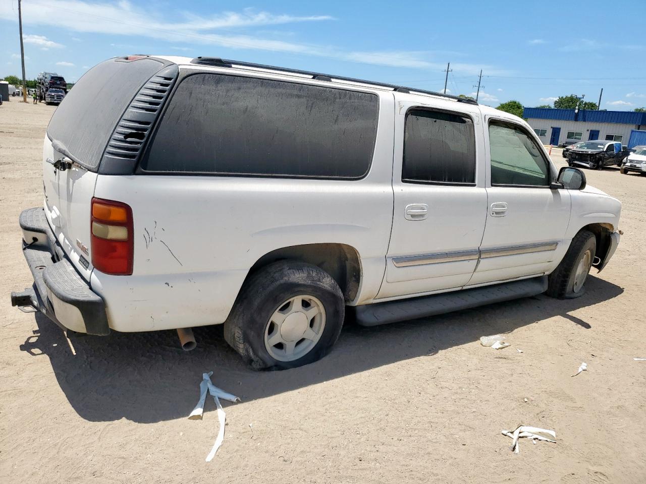 2003 GMC Yukon Xl C1500 - Фото 3