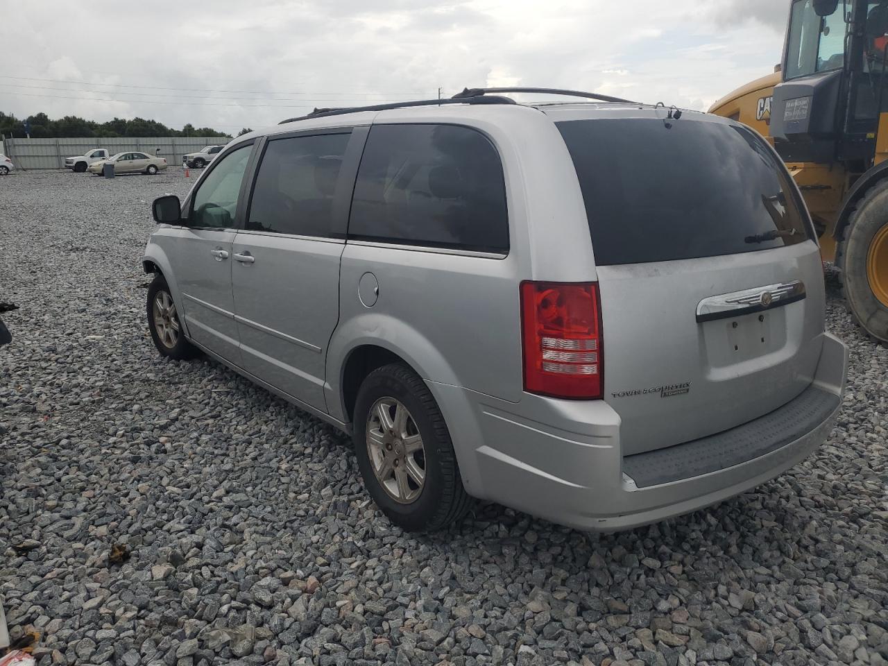 2008 Chrysler Town & Country Touring - Фото 2