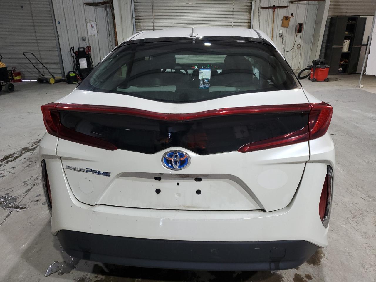 2017 Toyota Prius Prime - Фото 6