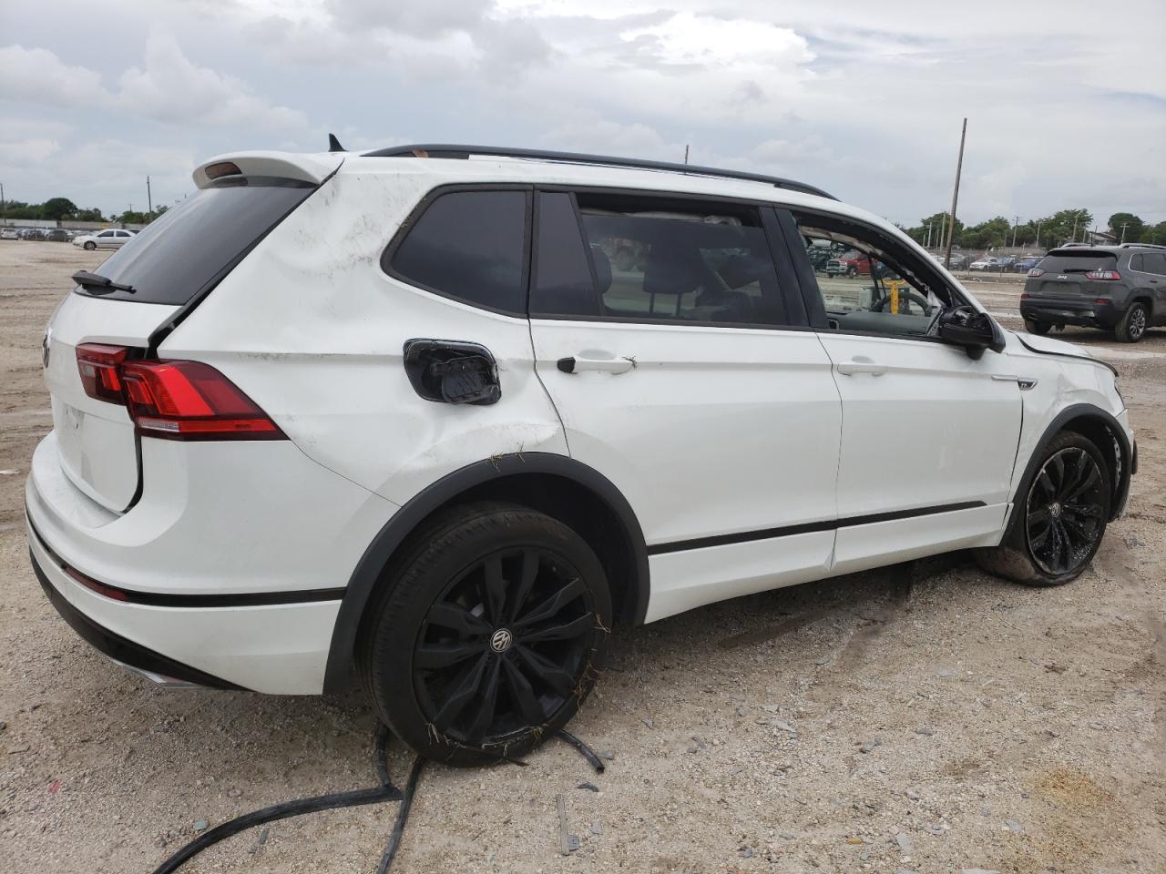 2021 Volkswagen Tiguan Se - Image 3