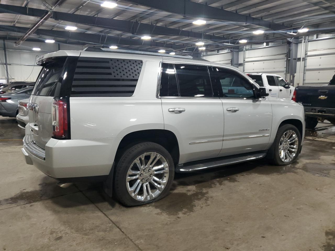 2016 GMC Yukon Denali - Image 3