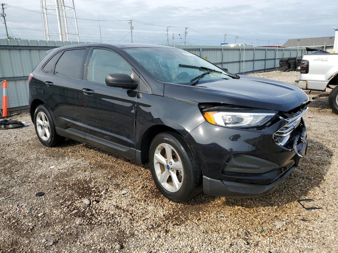 2020 Ford Edge Se - Фото 4