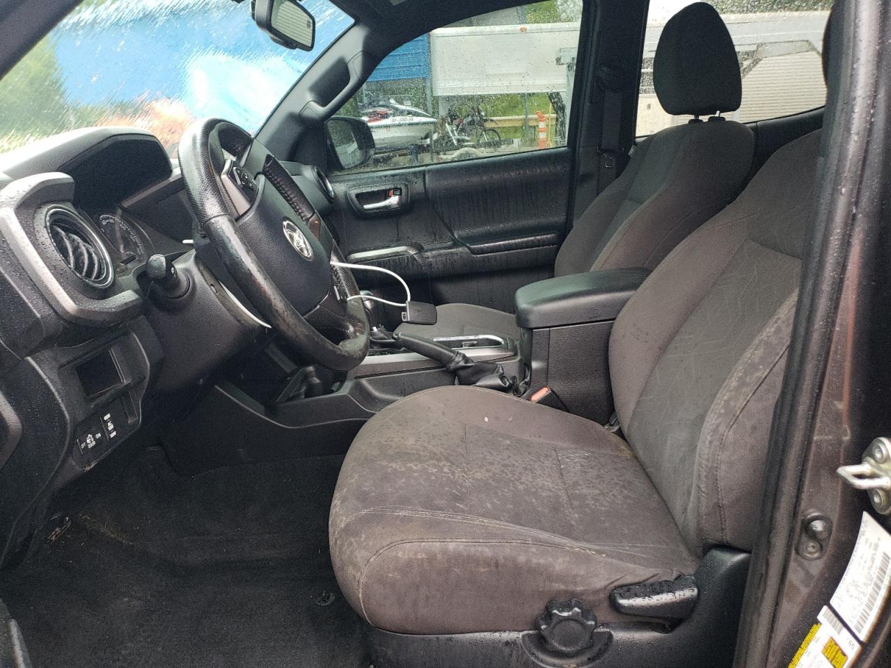 2016 Toyota Tacoma Double Cab - Image 7